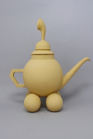 Long Spout Teapot_H29cm W28cm stained porcelain, slip casting October 2022 (sold)