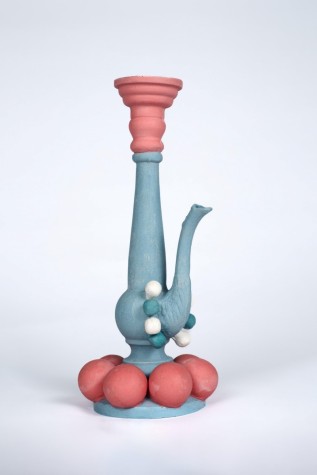 Pink Balls, H21 x D15 stained porcelain, slip-casting